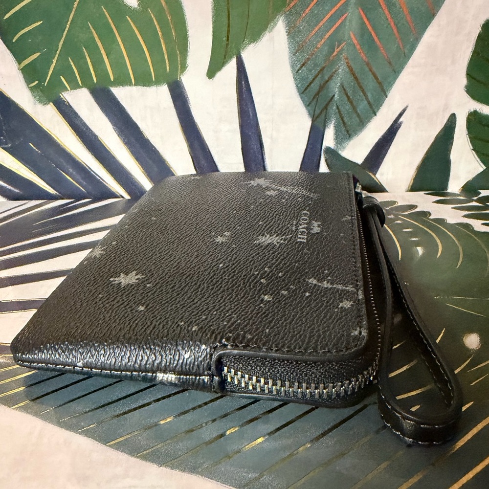 Coach Star Black and Silver Wristlet NWT - Picture 9 of 13